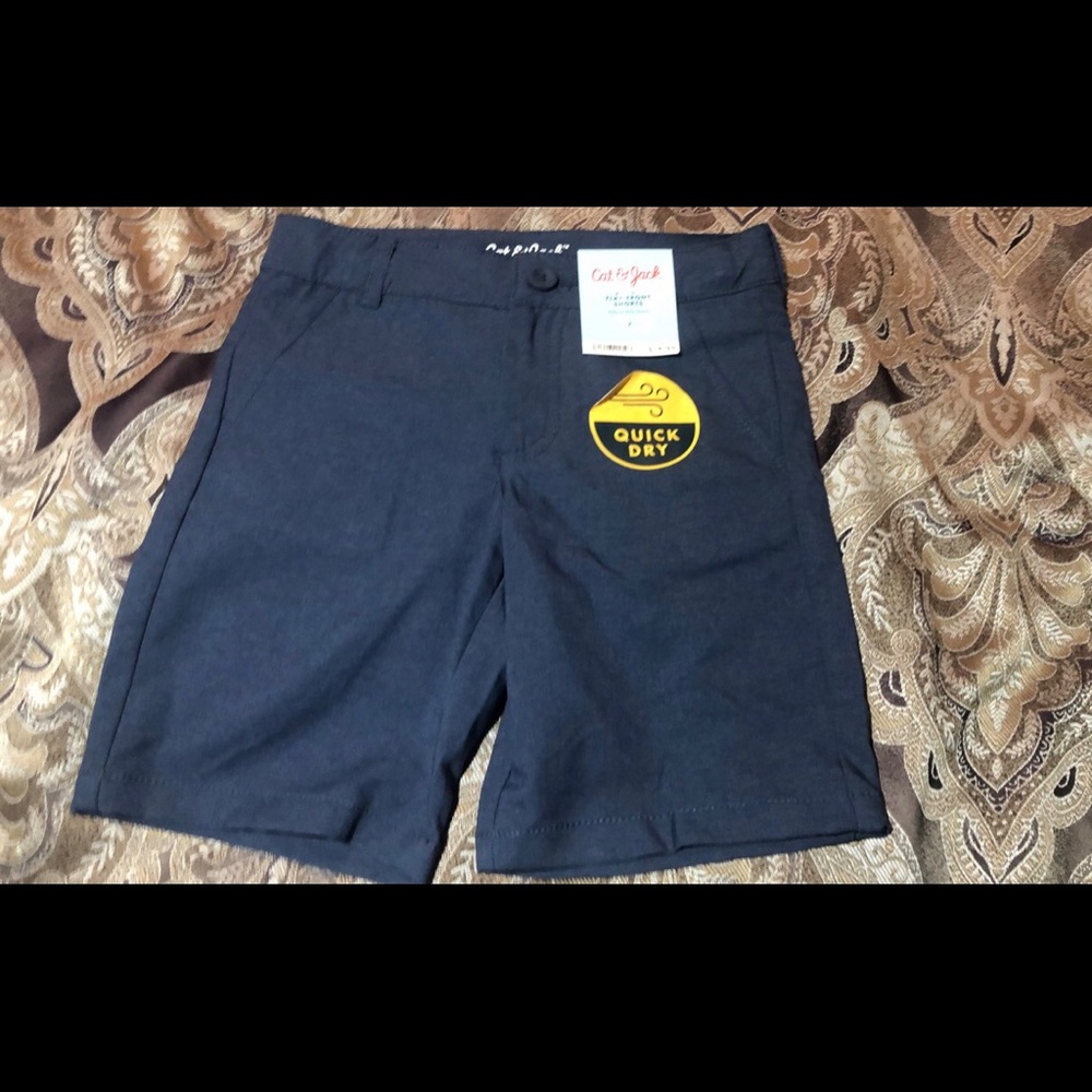 Cat and jack boys shorts size 7